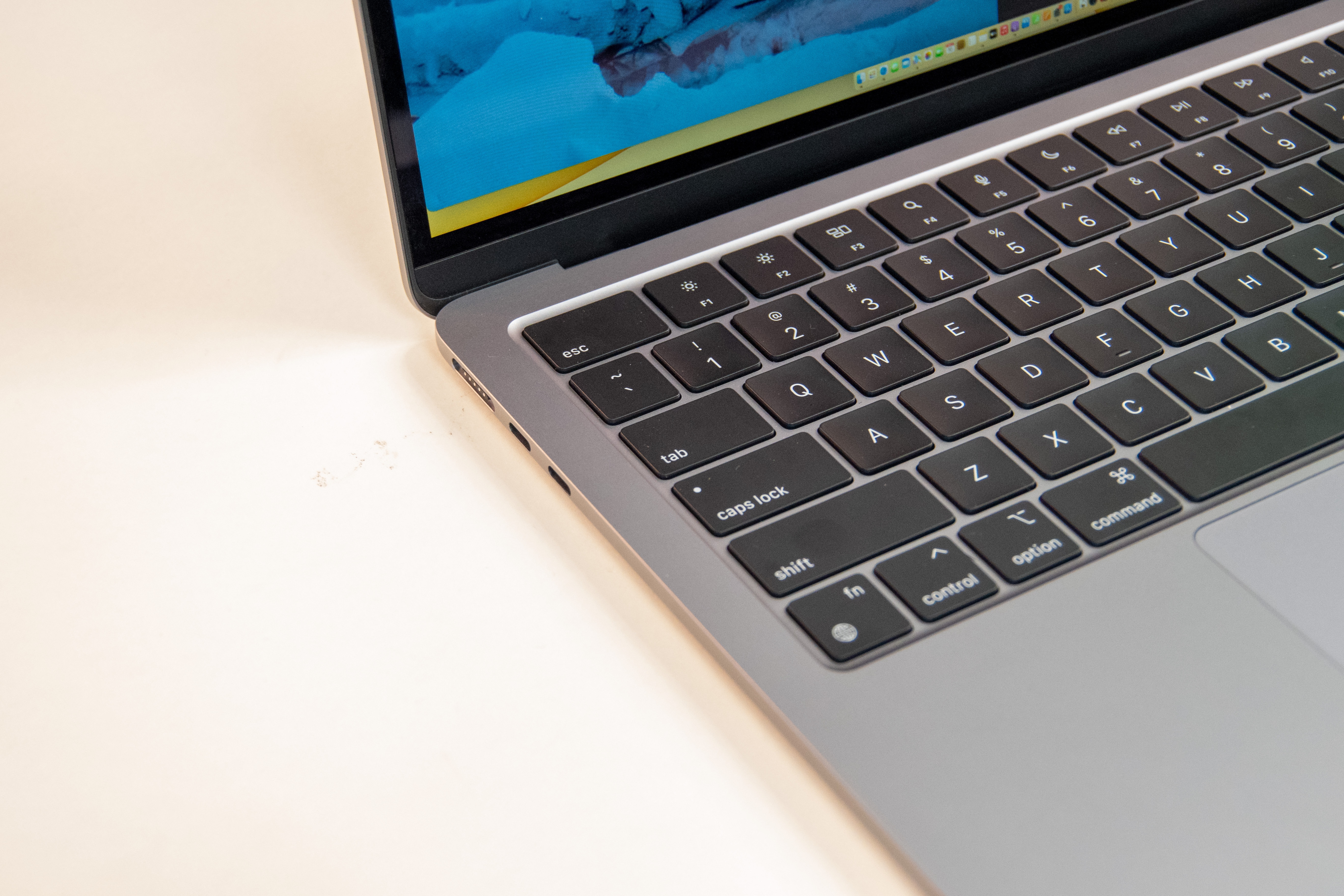 Trải nghiệm Macbook Air M2 ảnh 10 Trai nghiem Macbook Air M2 anh 10