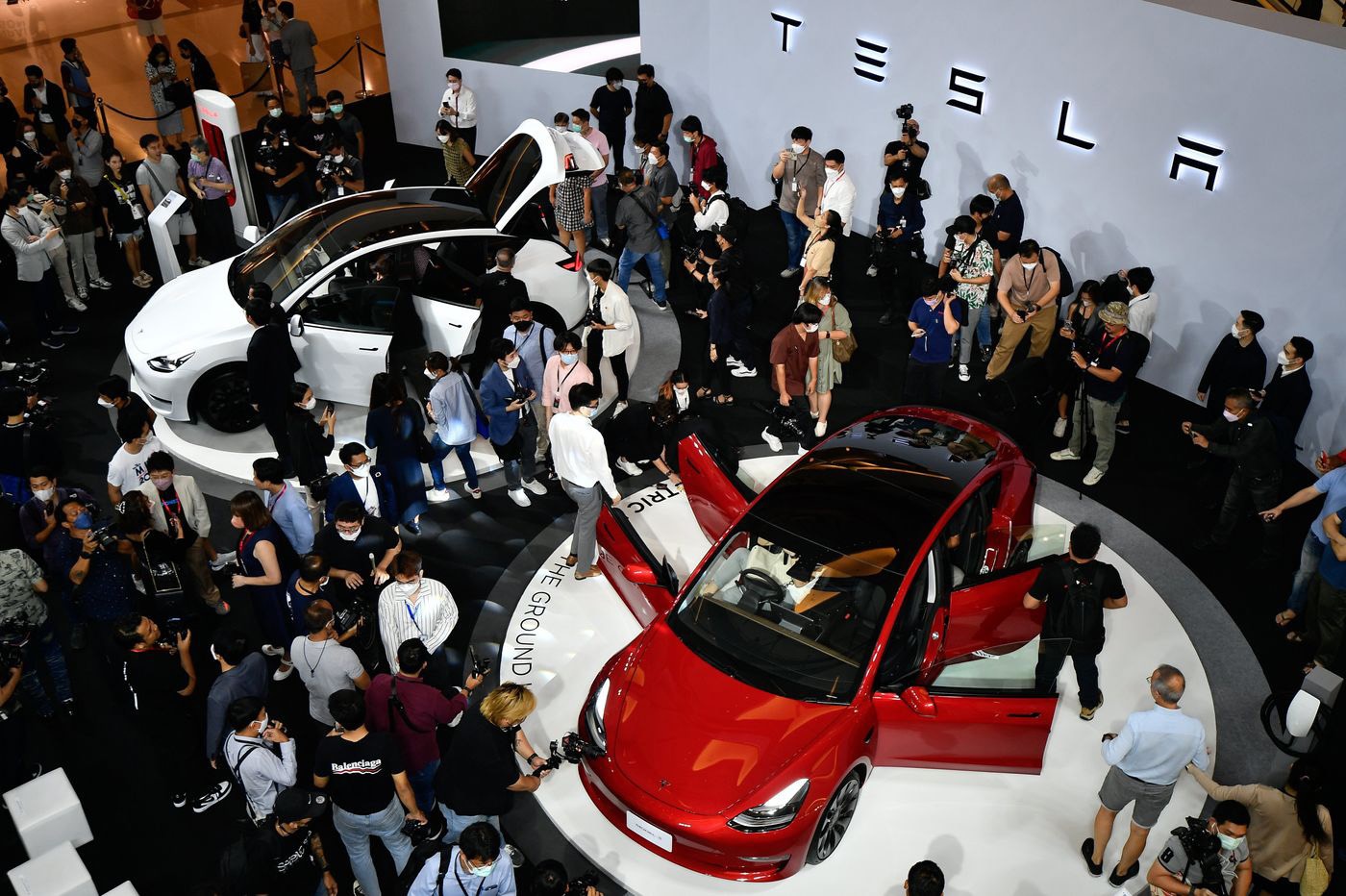 Elon Musk gap kho anh 1