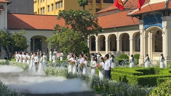 Tuong nho mot nam ngay nha van Le Van Nghia di xa anh 2