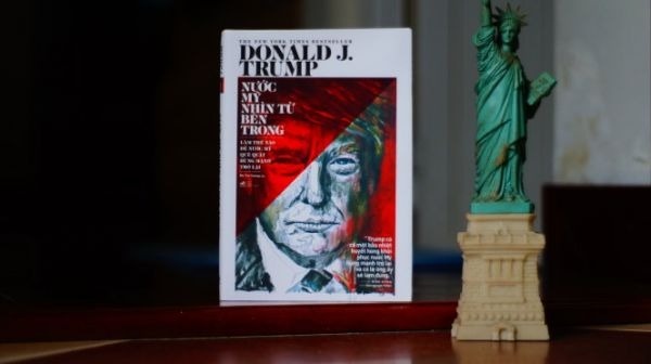 Nuoc My nhin tu ben trong hinh anh