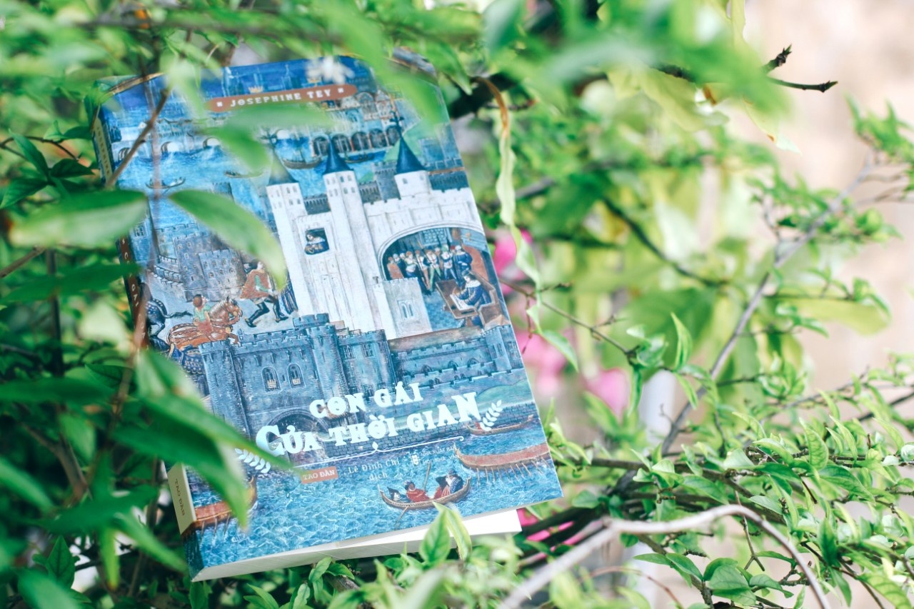 Con gai thoi gian anh 1