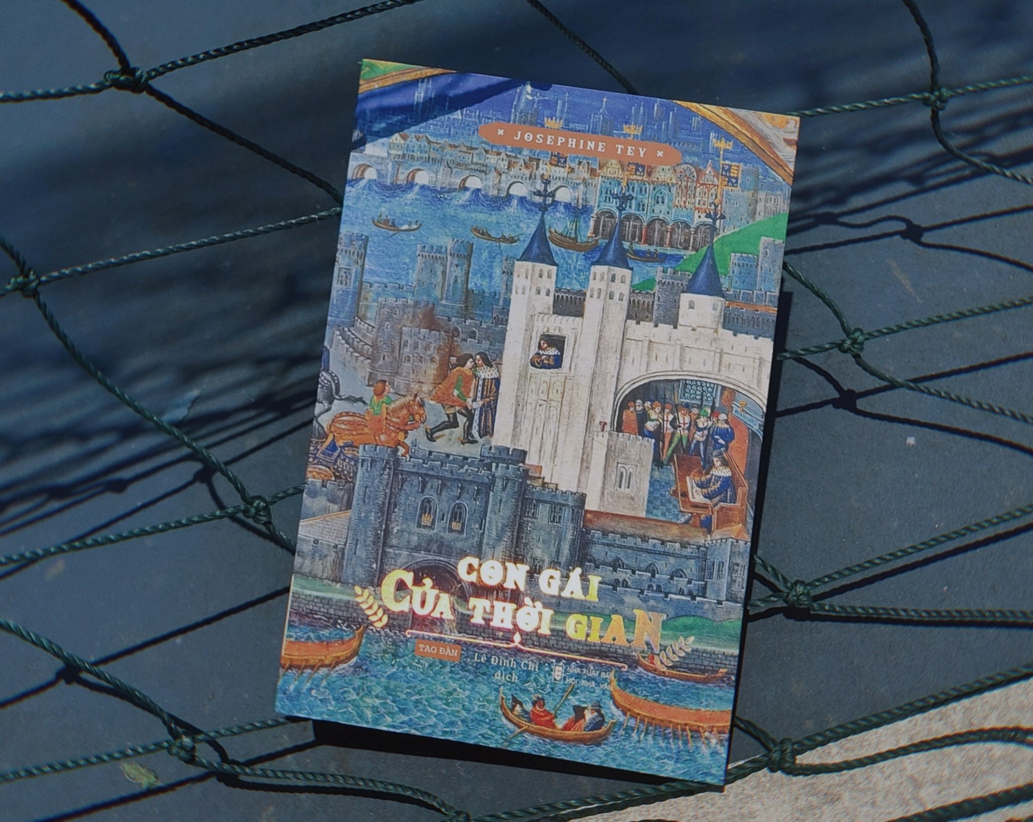 Con gai thoi gian anh 2