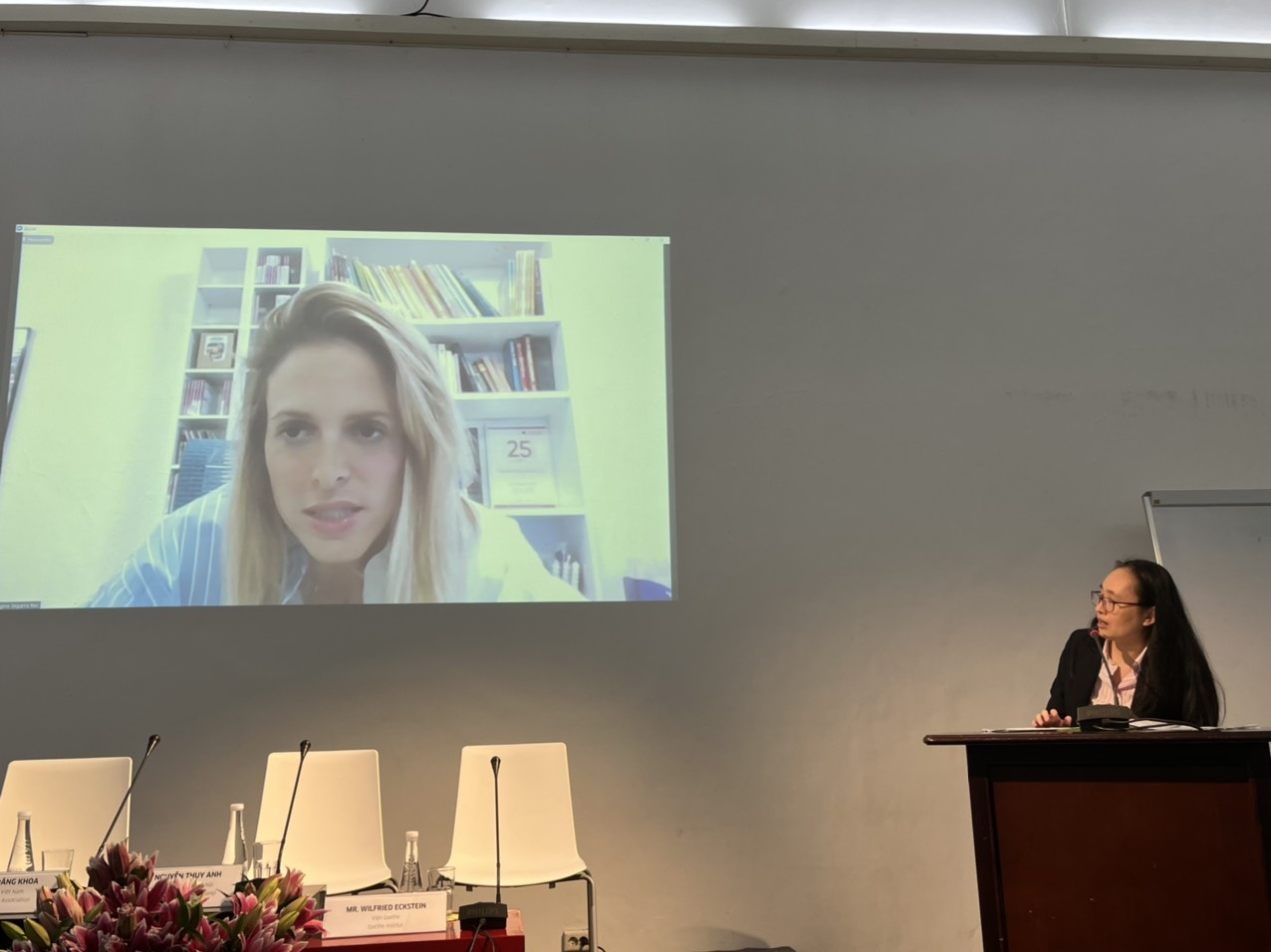 hoi thao van hoc anh 3