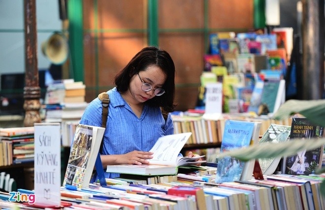 mo hinh duong sach anh 2