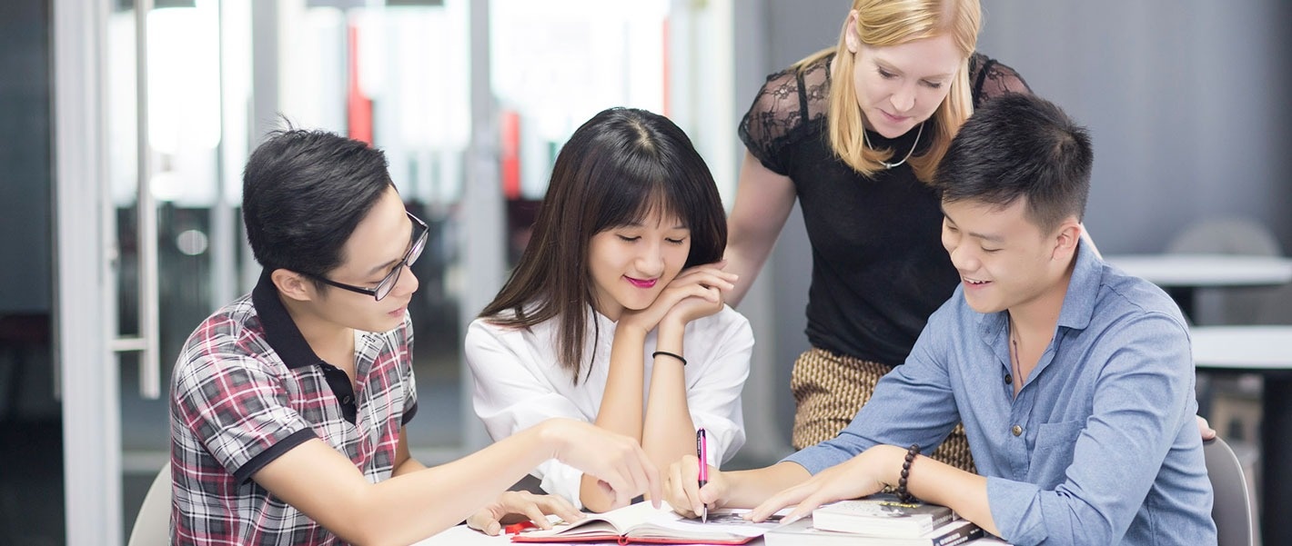 Dao tao nhan luc cho nen xuat ban hien dai hinh anh