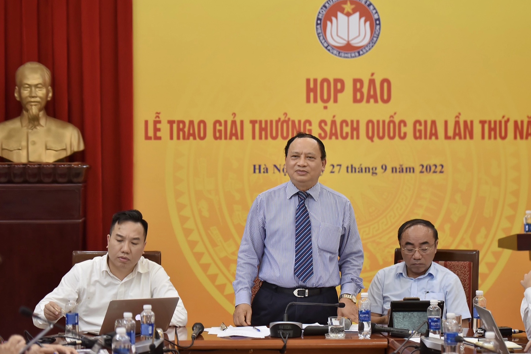 26 tac pham doat Giai thuong Sach quoc gia lan thu nam hinh anh