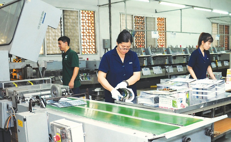 Hoat dong in dap ung nhu cau nang cao chat luong xuat ban pham hinh anh