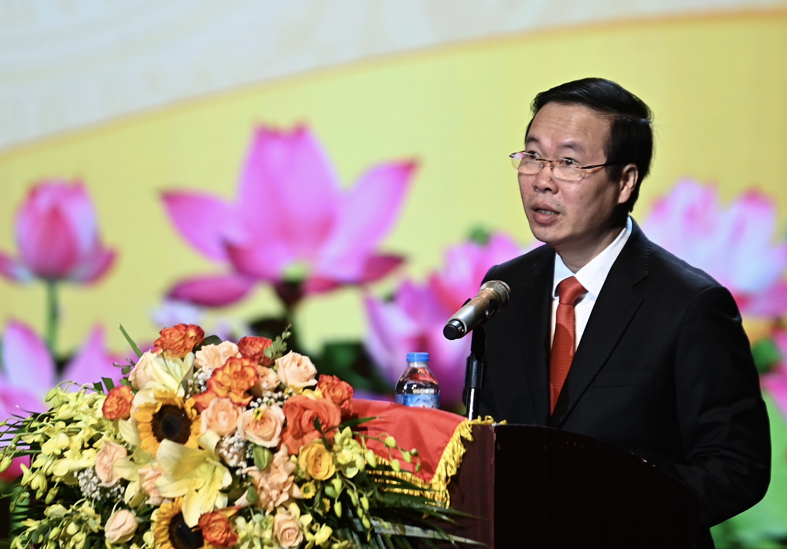 Kinh te xuat ban phai tro thanh kinh te - cong nghe hien dai hinh anh