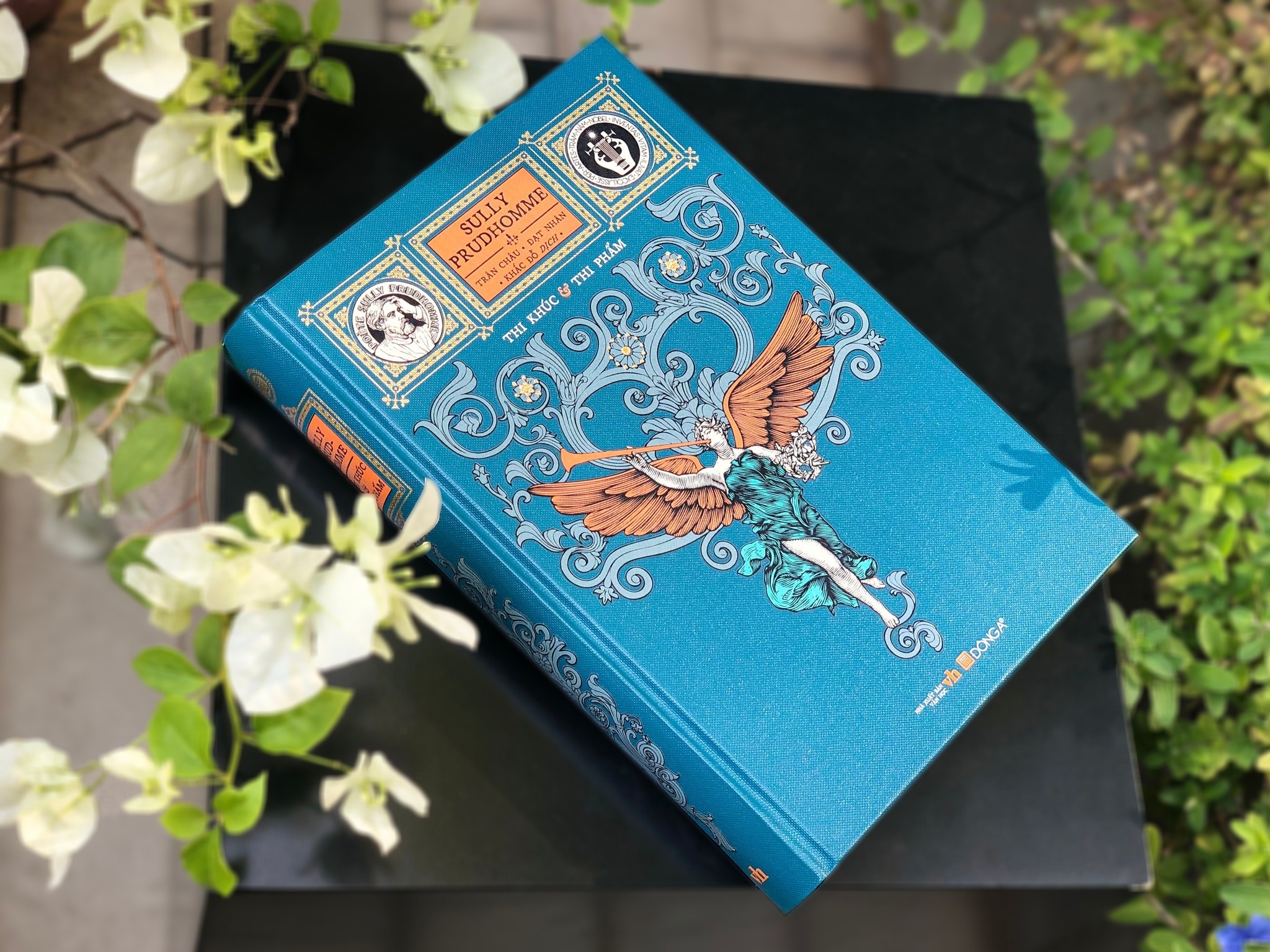 Tai sao chung ta lang quen nguoi dau tien doat Nobel Van hoc hinh anh