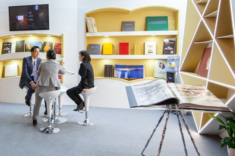 hoi sach Frankfurt anh 1