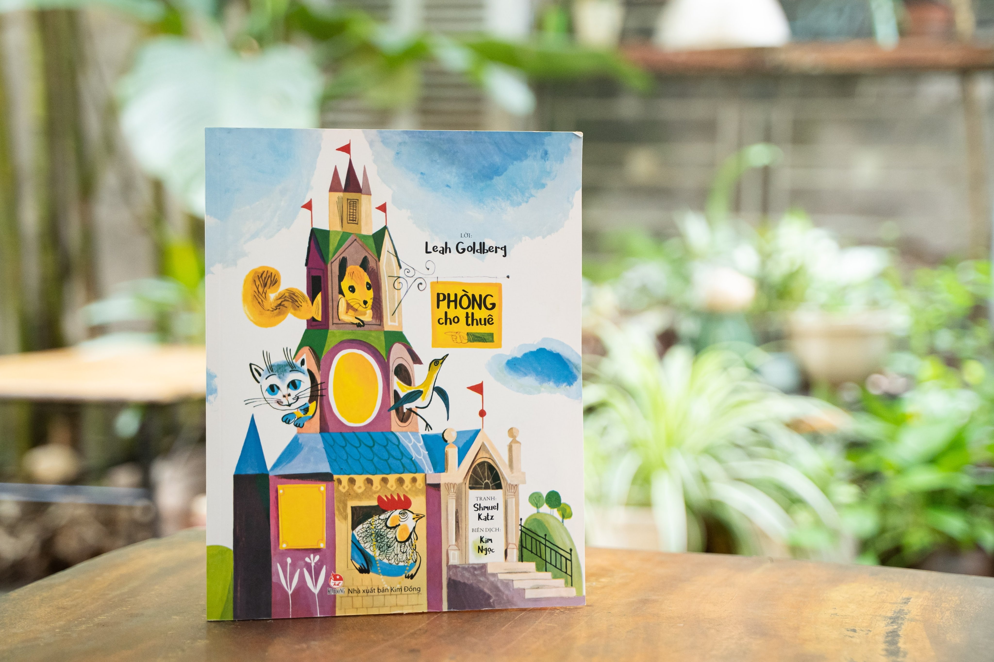 Cuon sach 24 trang ban chay tai Israel hinh anh