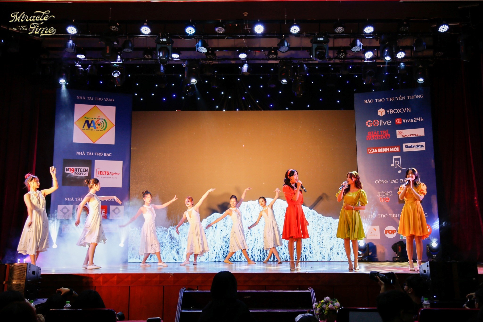 chao tan sinh vien anh 2