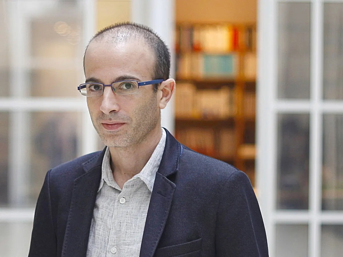 Harari gui thong diep ‘The gioi trong tay ta’ toi thieu nhi hinh anh