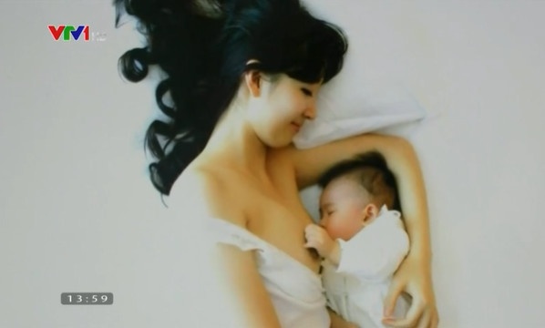 Ngo nhan khi nuoi con bang sua me hinh anh