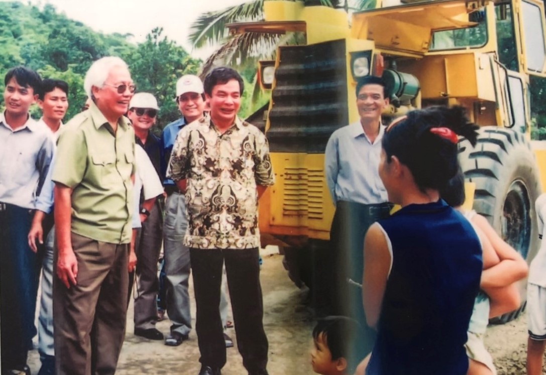 duong Ho Chi Minh anh 1