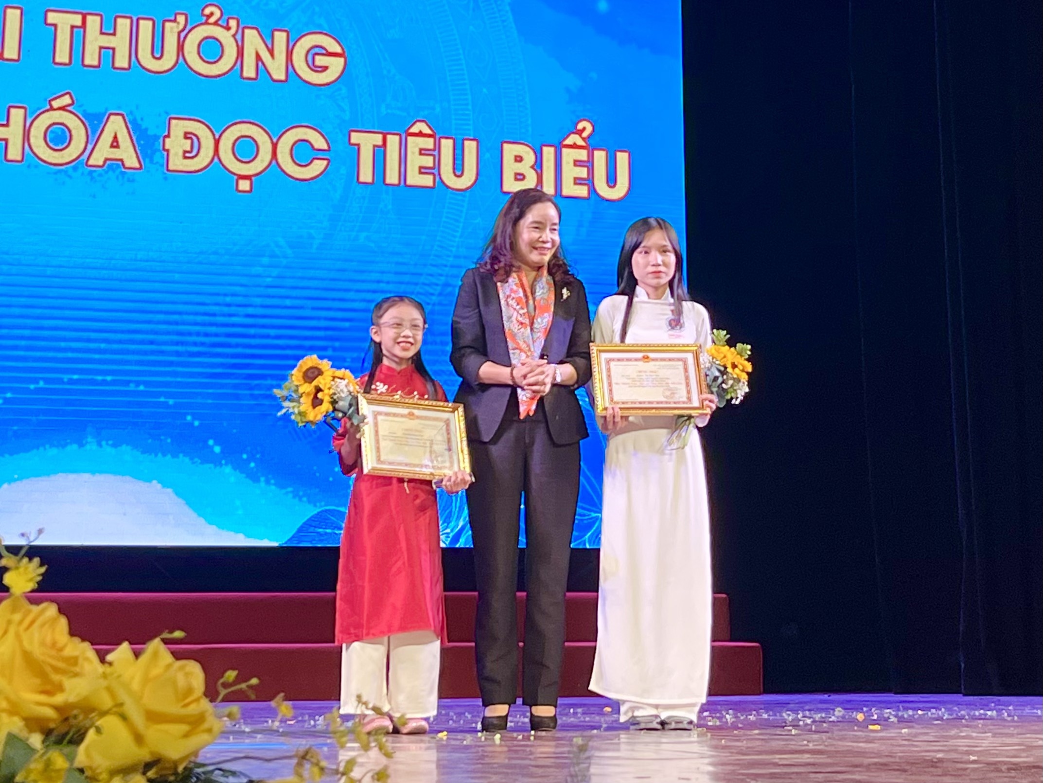 dai su van hoa doc anh 1