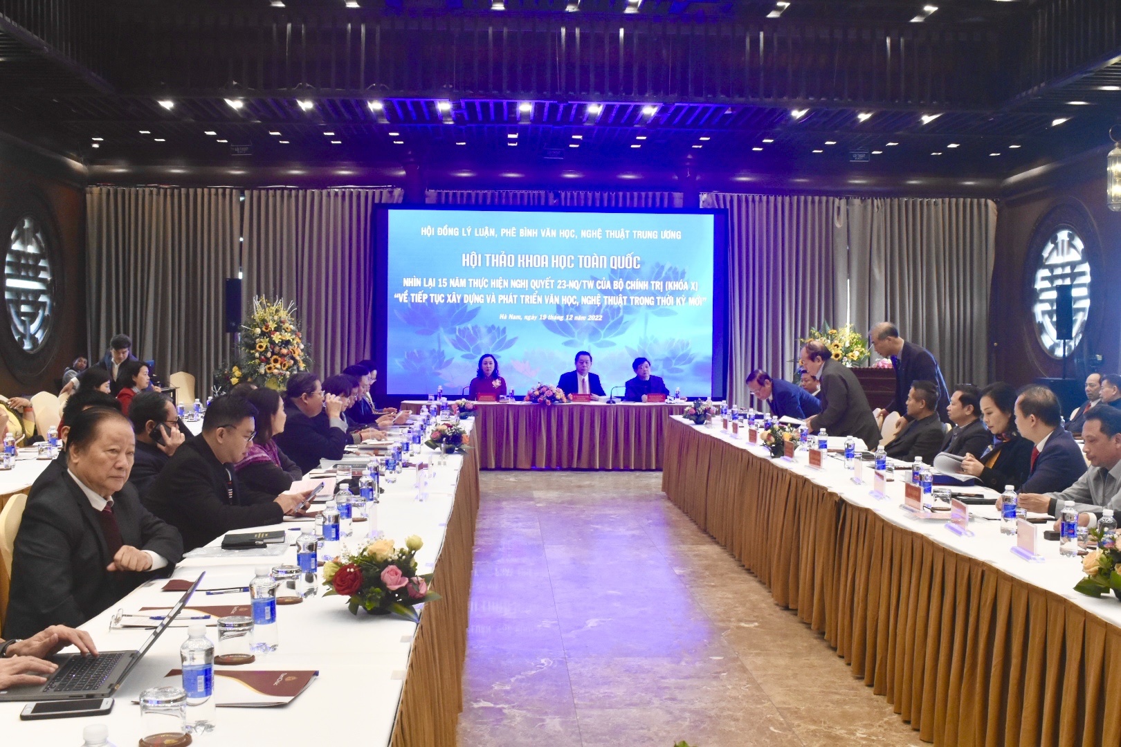 van hoc nghe thuat anh 1