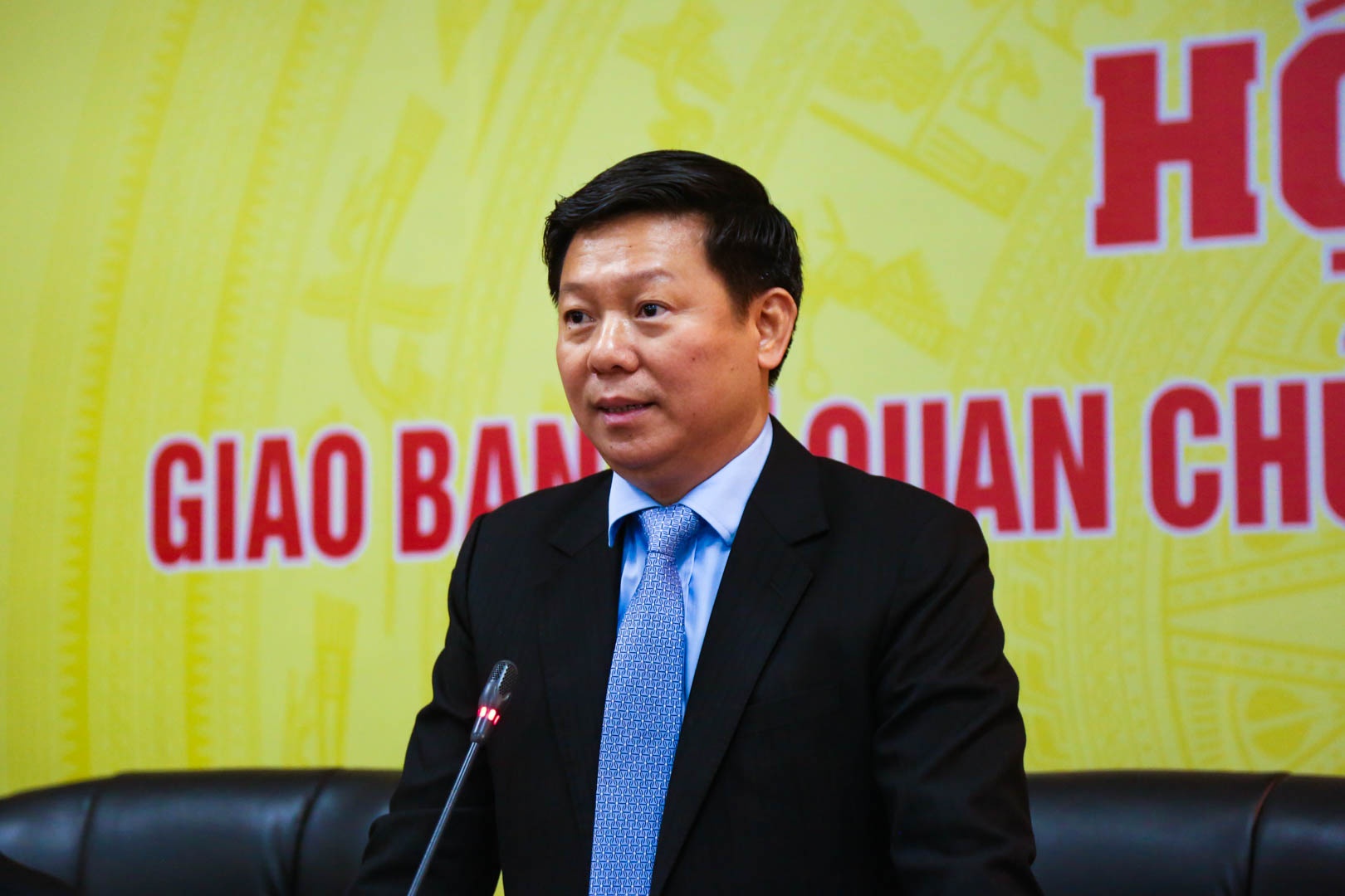 Xay dung nganh xuat ban tinh gon, chat luong, hien dai hoa hinh anh