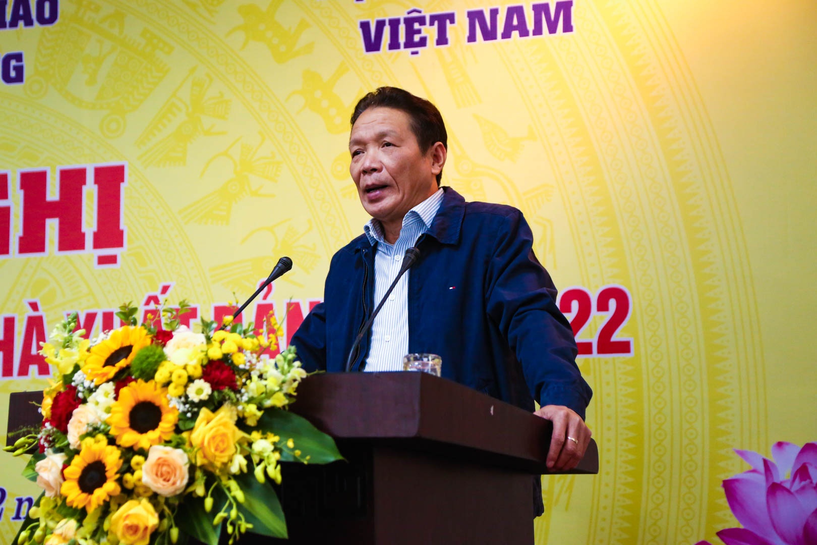 Xuat ban gop phan xay dung he gia tri van hoa Viet hinh anh