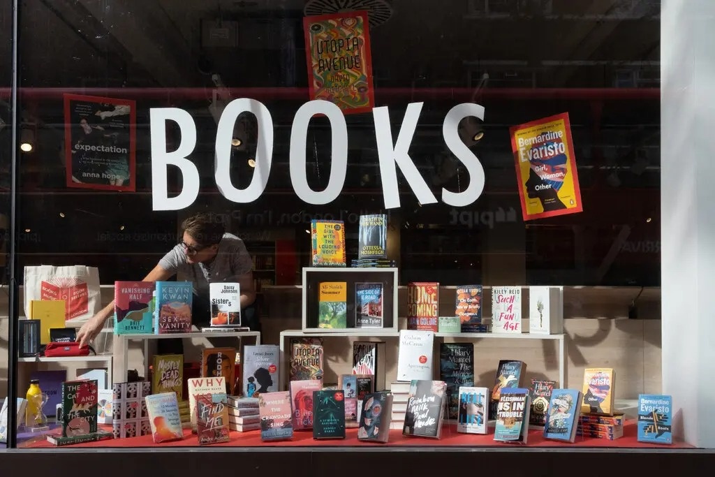 Nghi pham danh cap ban thao se nhan toi hinh anh