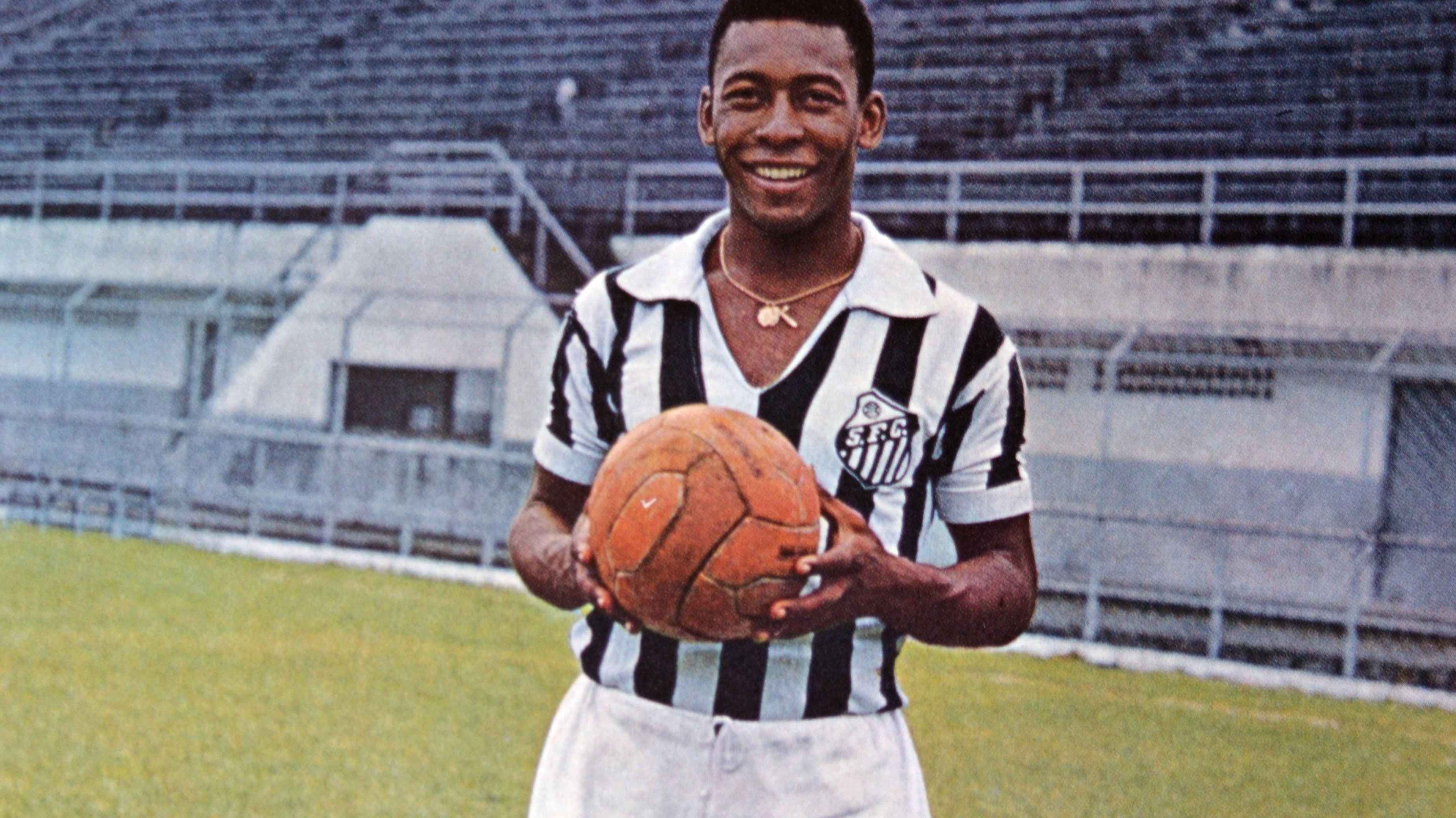 Muc luong dau tien Pele nhan duoc la 60 USD hinh anh