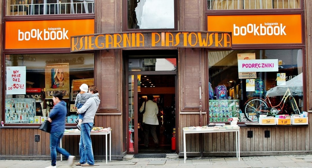 Xuat ban Ba Lan gap kho khi muc thue VAT khong giam hinh anh