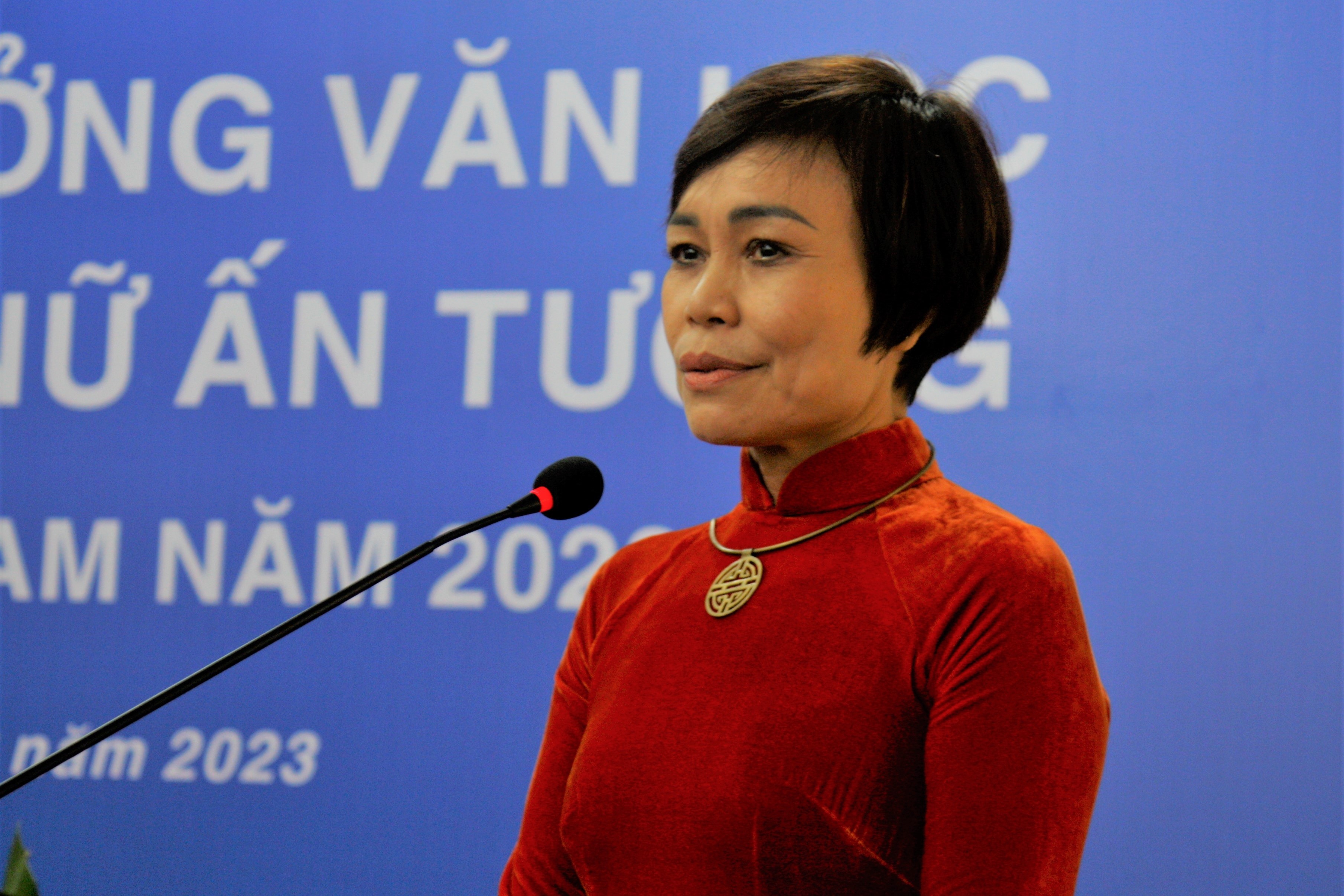 Hoi Nha van Viet Nam anh 2