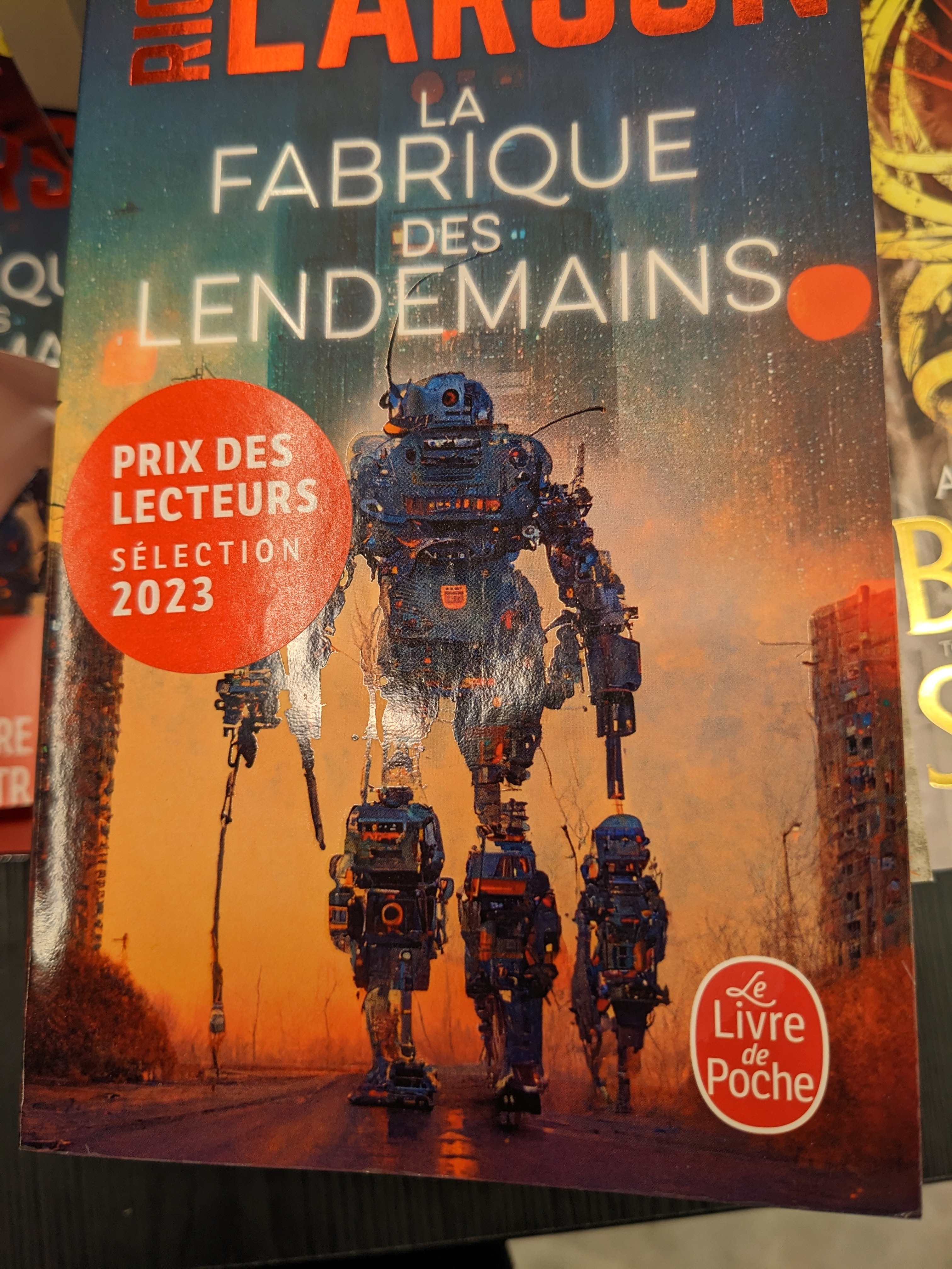 ban quyen nghe thuat anh 1