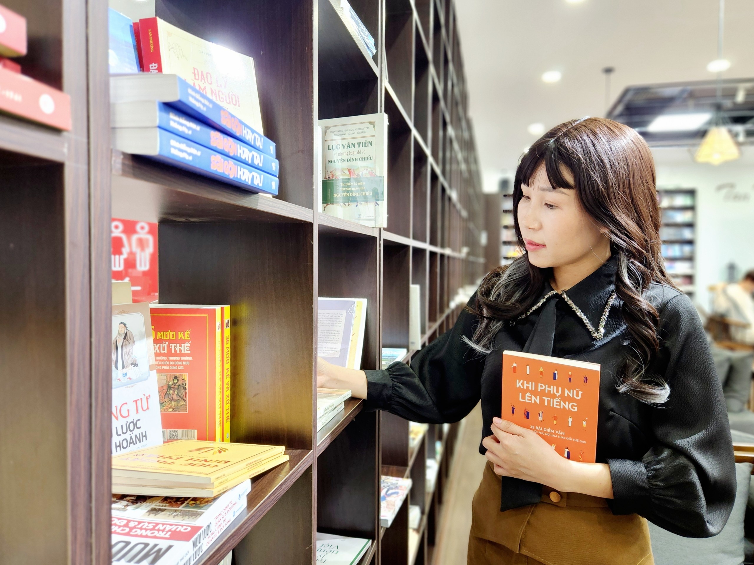 Dien van cua phu nu anh 2