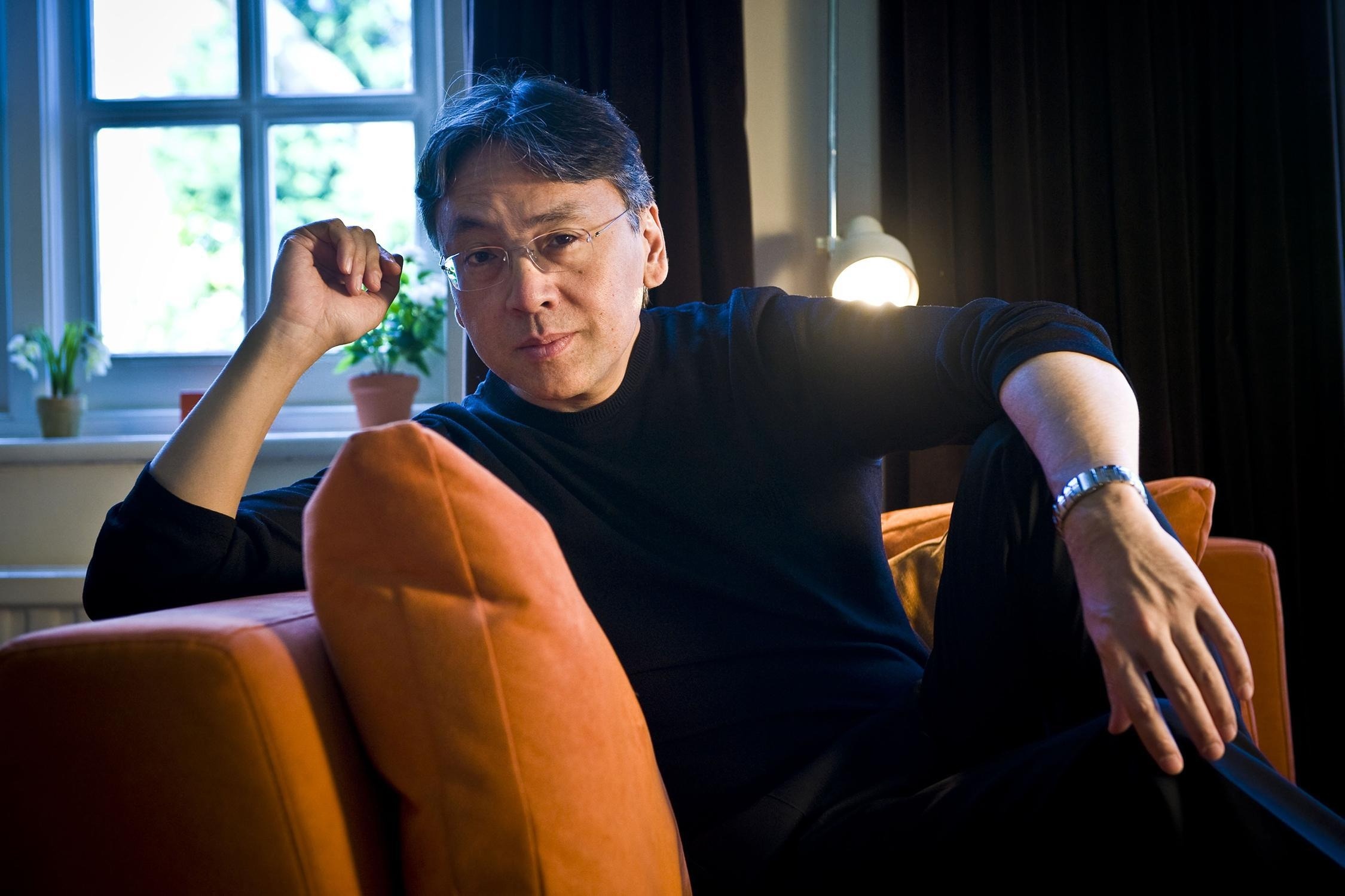 Kazuo Ishiguro buoc sang chang tiep theo cua su nghiep voi de cu Oscar hinh anh