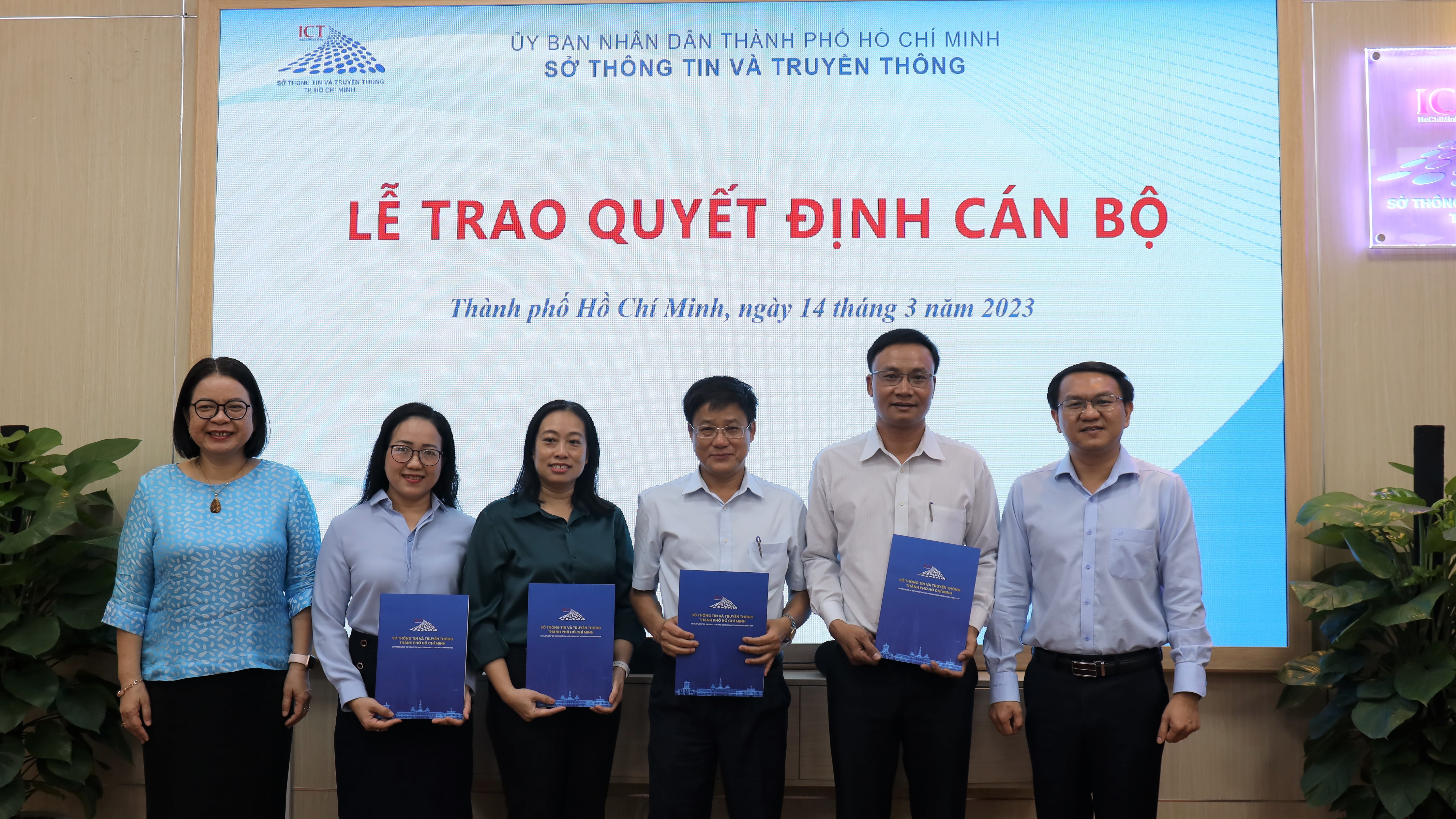 Trung tam thong tin anh 2