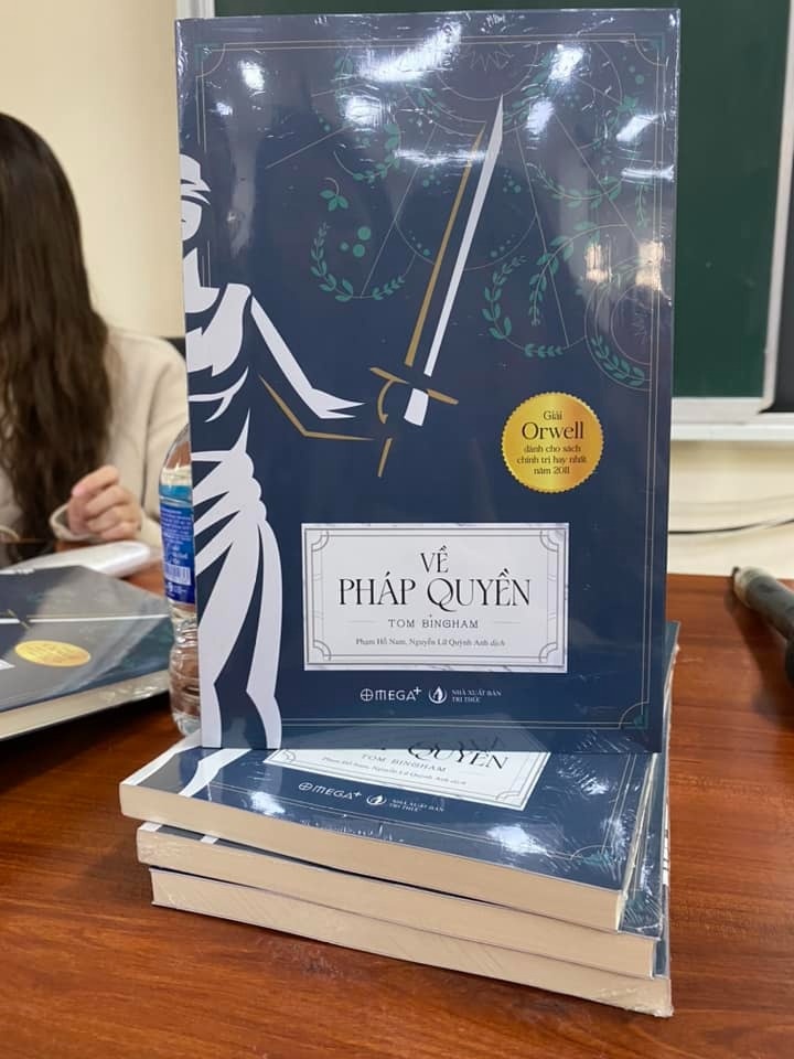 tu sach ve luat anh 2