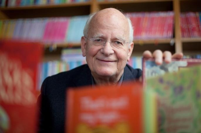 Nguoi sang lap Nha xuat ban Usborne qua doi hinh anh