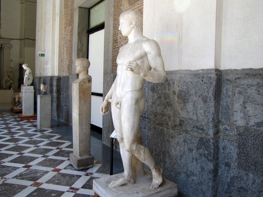 Nguoi Hy Lap co dai coi dan ong la chuan muc cua van vat hinh anh