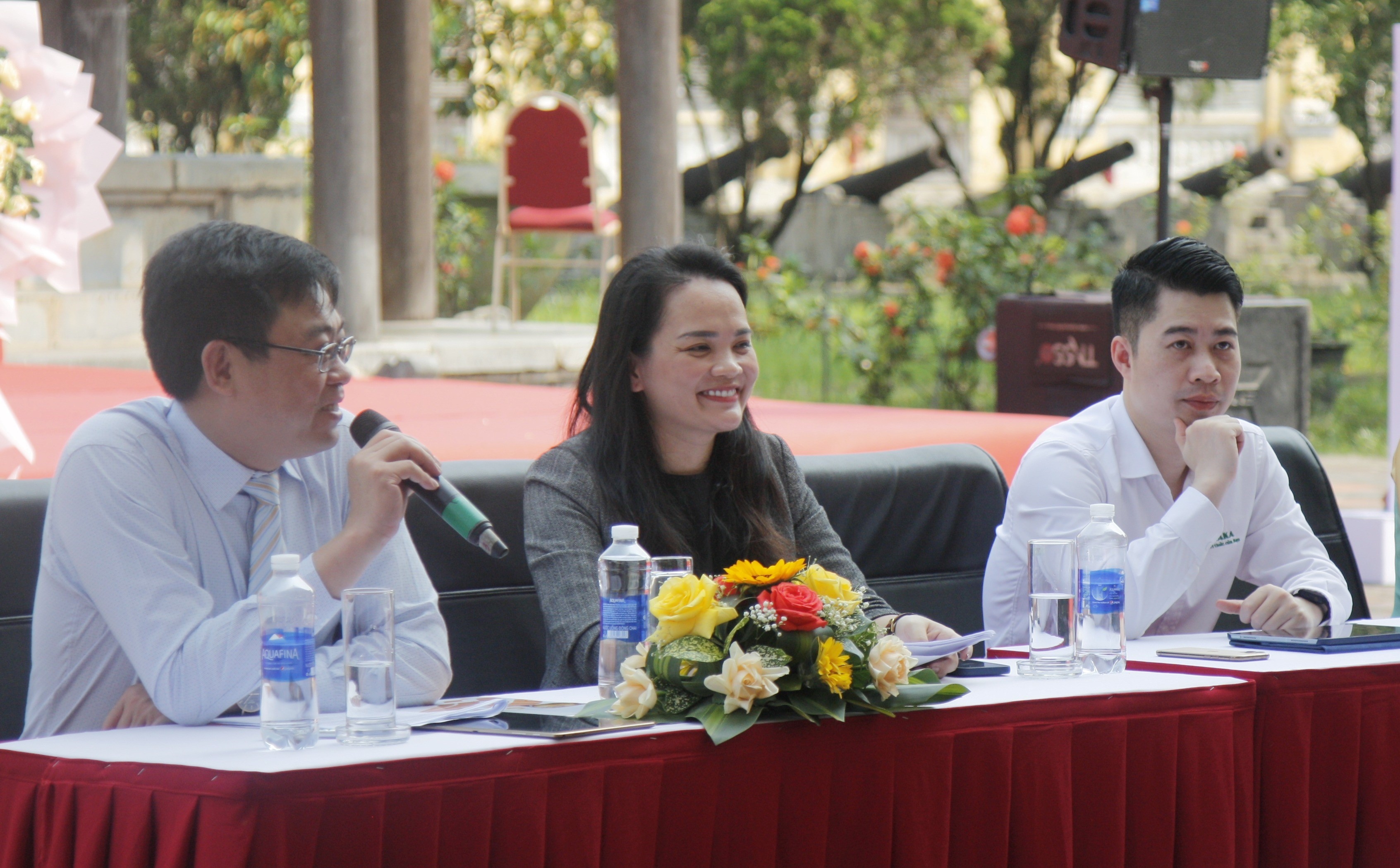 Giai bai toan chuyen doi so trong hoat dong xuat ban o Hue hinh anh