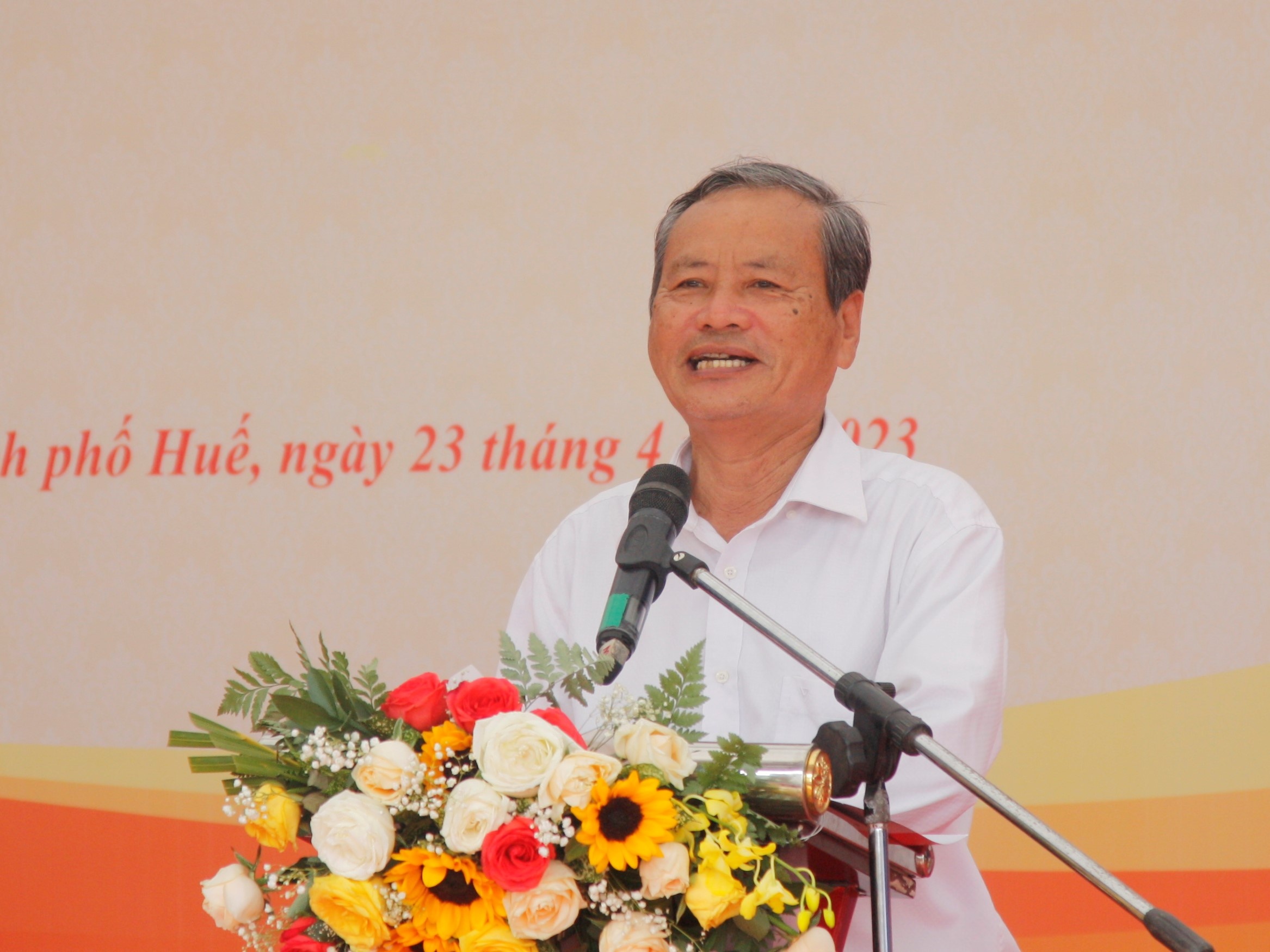 gia tri van hoa anh 3