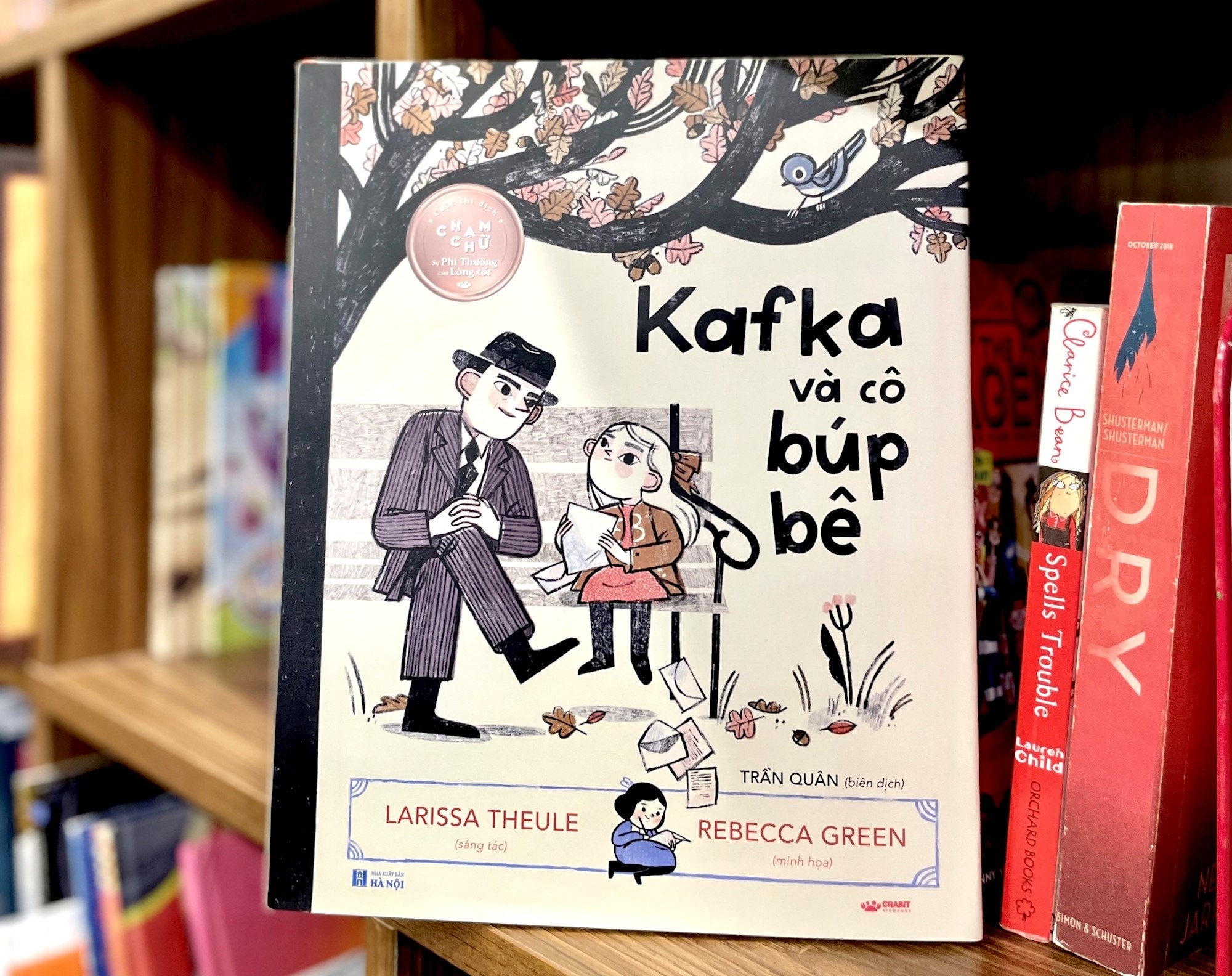 Ra mat hai cuon sach do cac ban nho thi 'Cham chu' dich hinh anh