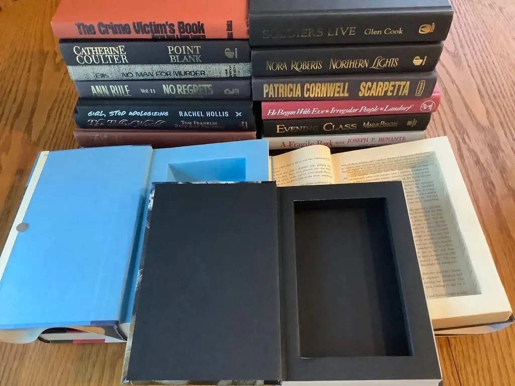 Sach mo hinh - chu nghia tieu dung rong tuech hinh anh