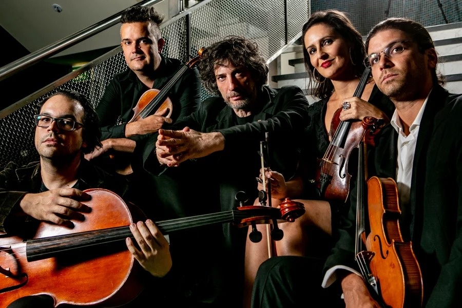 Neil Gaiman ra mat album dau tay hinh anh