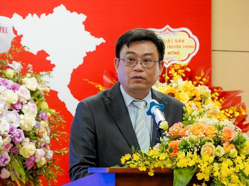 Ra mat Cong sach dien tu phuc vu giang vien va sinh vien hinh anh