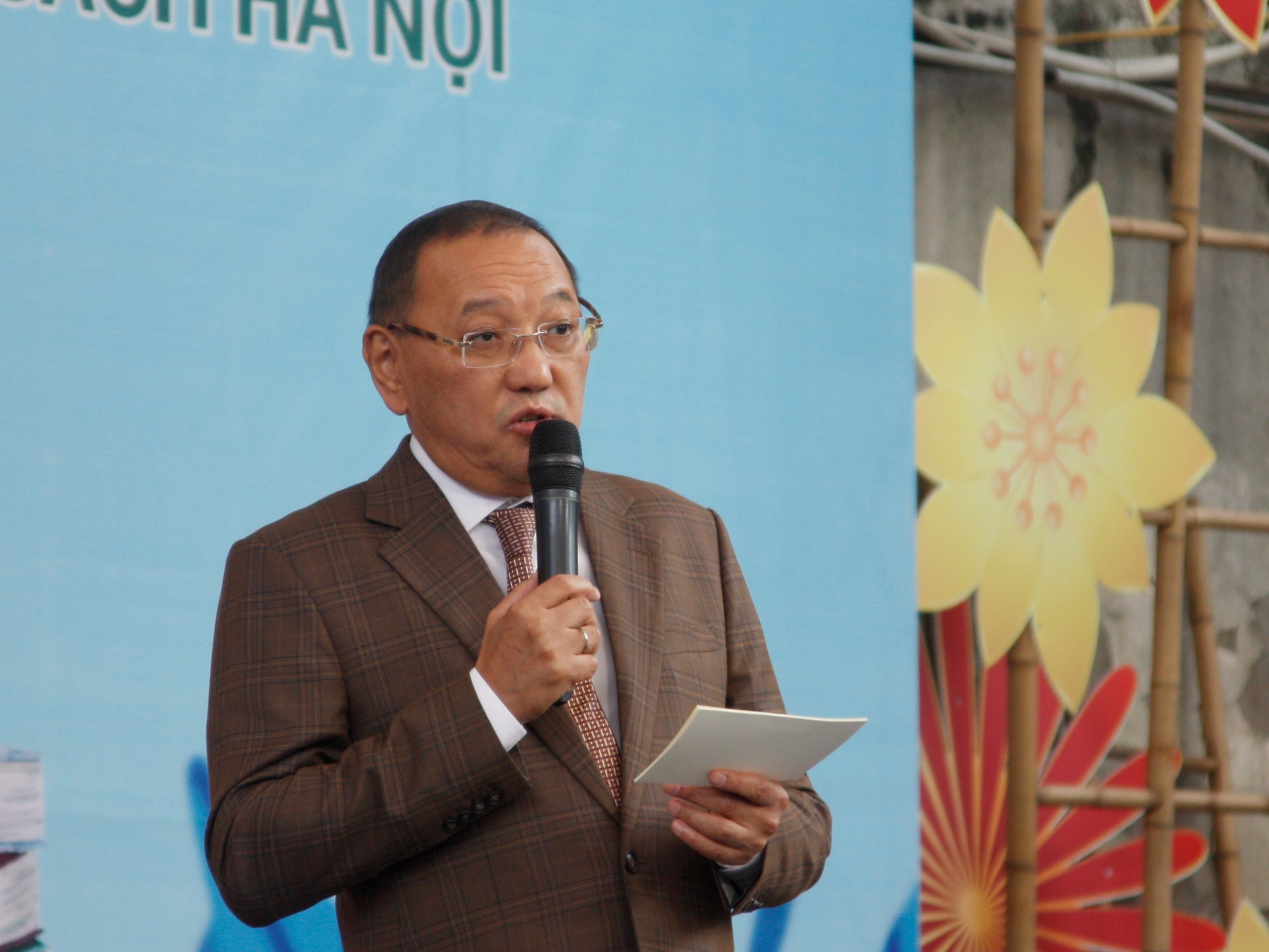 tieu thuyet lich su anh 2