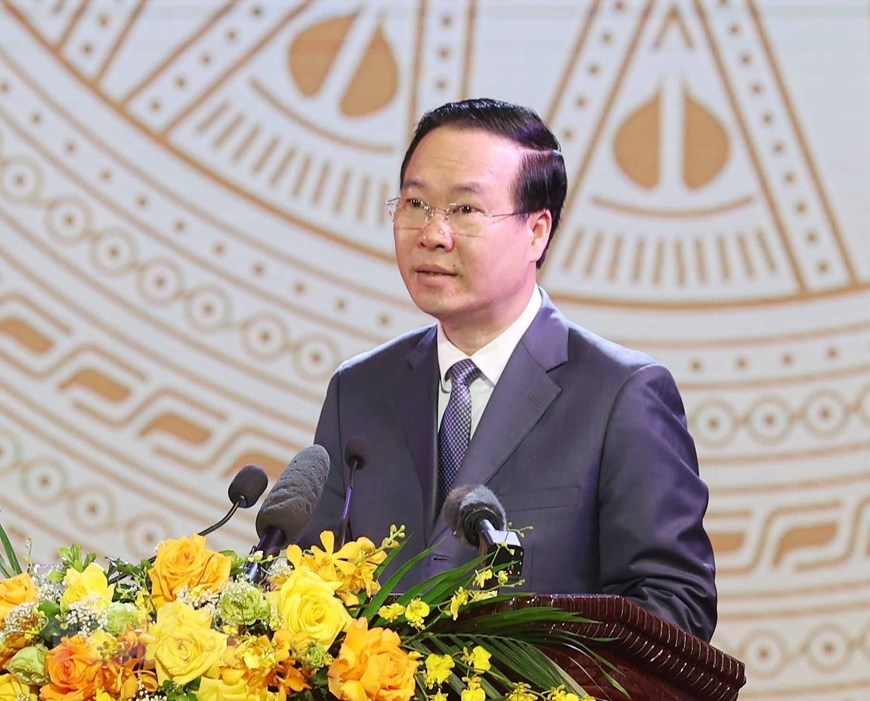 Dat nuoc dang rat can su dan than va long dung cam cua van nghe si hinh anh