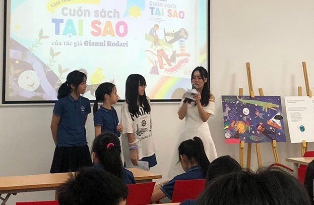 Phieu luu o 'Vuong quoc Tai sao' voi tranh tu truyen cua Gianni Rodari hinh anh