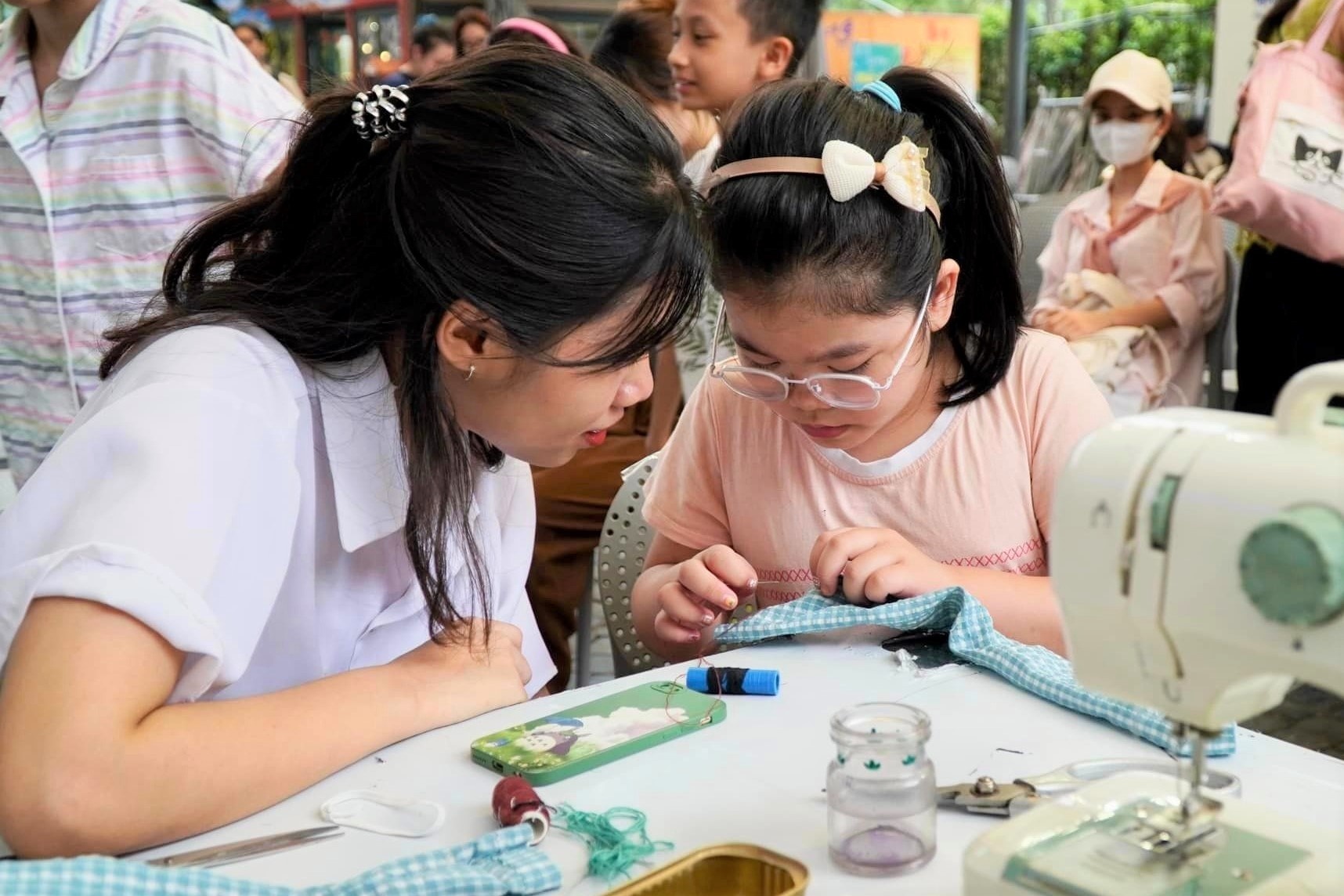 Xu huong xuat ban sach bao ve moi truong cho thieu nhi hinh anh