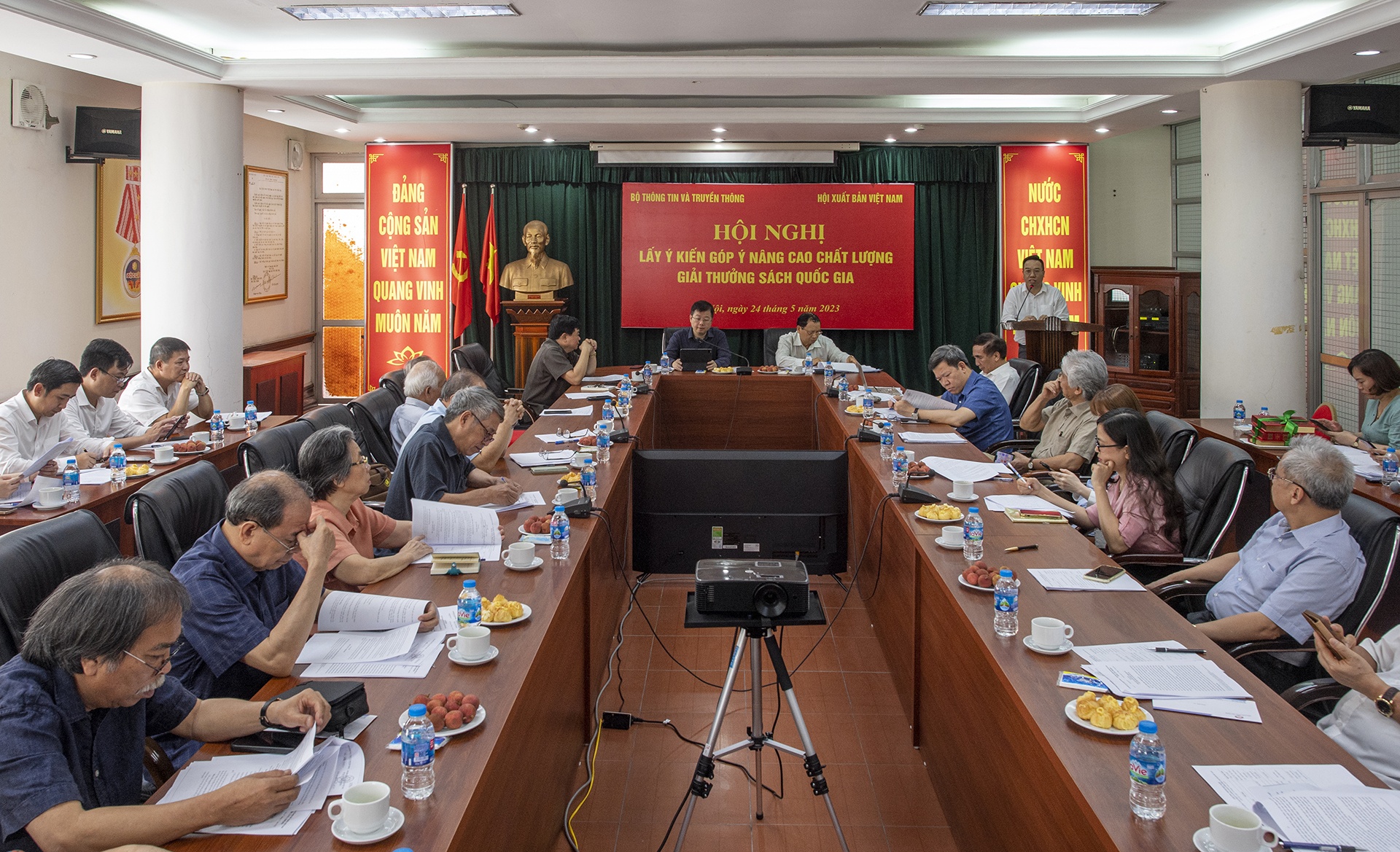 Giai Sach Quoc gia anh 2