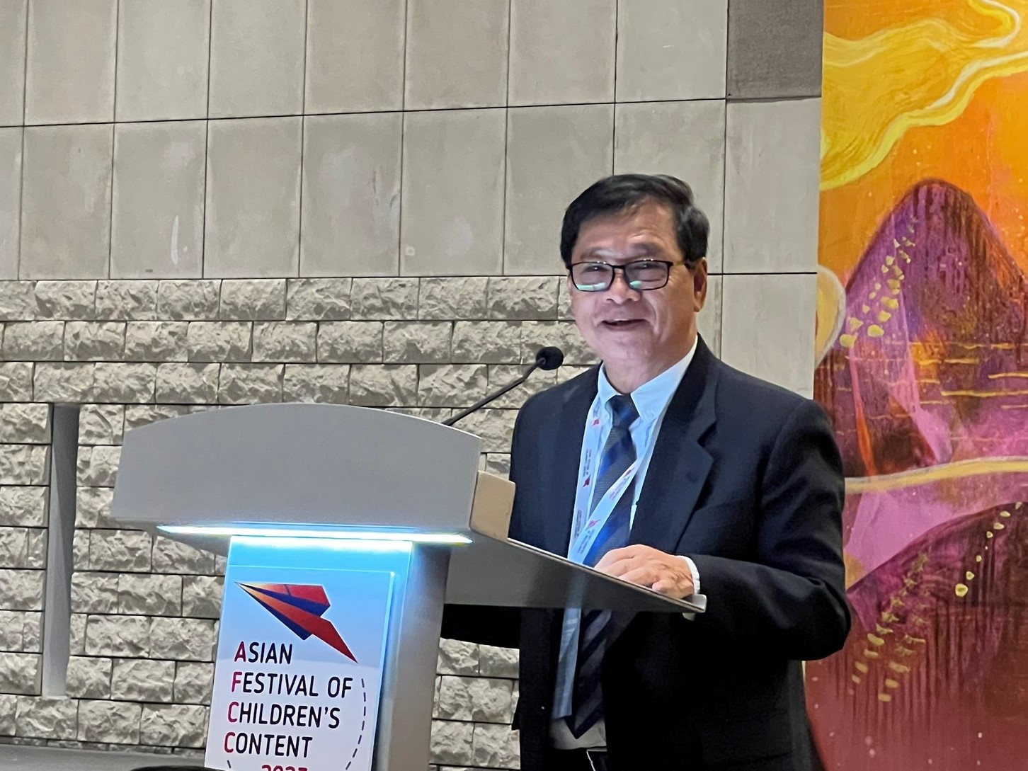 Doan Viet Nam de lai an tuong tai Hoi sach thieu nhi chau A hinh anh