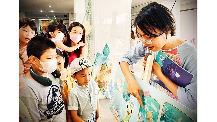 San choi moi thu vi tu trang sach hinh anh