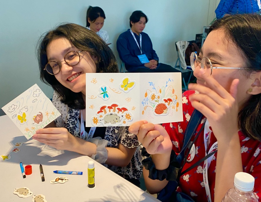 Dua xuat ban Viet Nam ra khu vuc, the gioi hinh anh