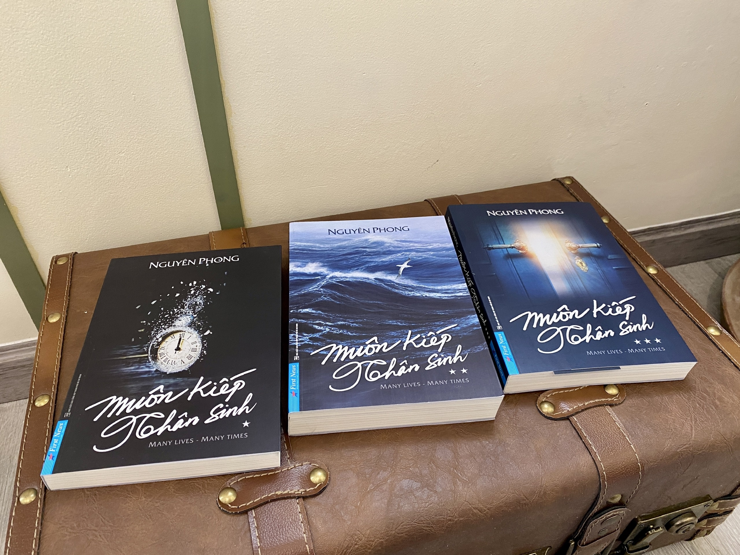 Cuon sach nhac nho toi phai song tot hinh anh