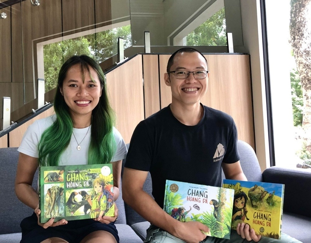 Tac gia Viet duoc Huan chuong Carnegie chia se cach niu chan doc gia hinh anh